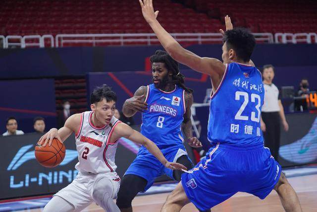 b体育官网-威姆斯如入无人之境 广东轰出超高效进攻轻取赛点